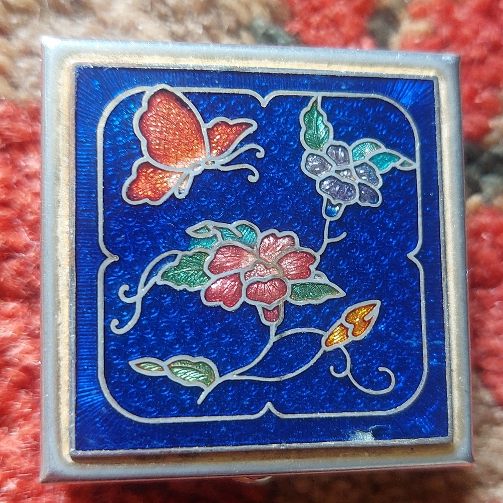 Tiny Vintage Box